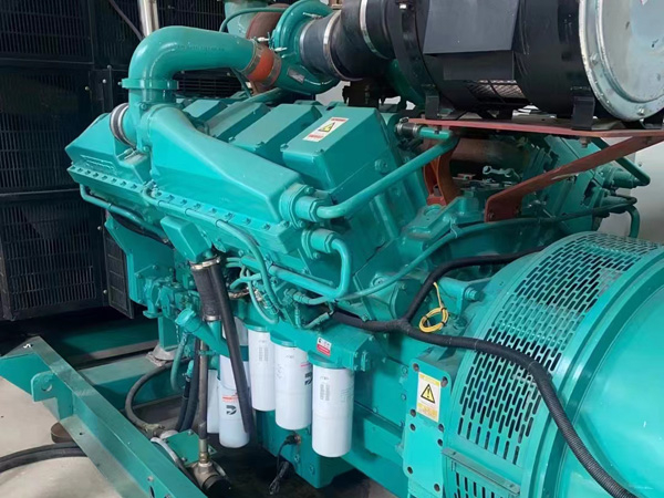 十堰更换100kW柴油发电机组机油时，需要注意哪些事项？